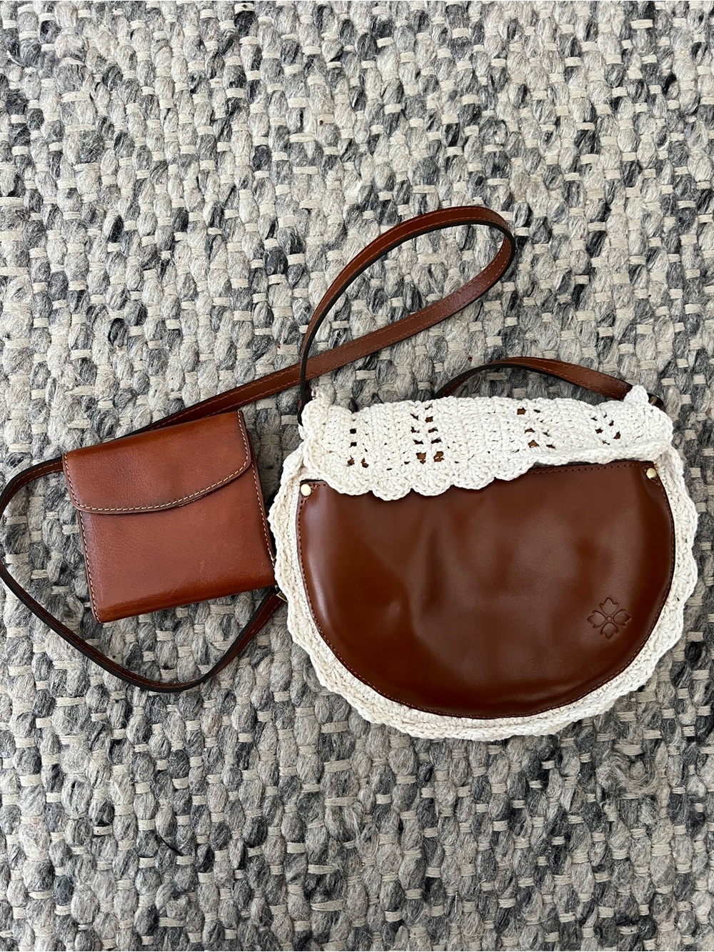Handcrafted Crochet and Leather Half-Moon Crossbody Bag and matching wallet. - Picture 2 of 7